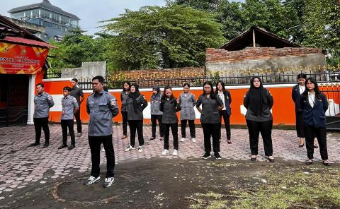 Apel hut