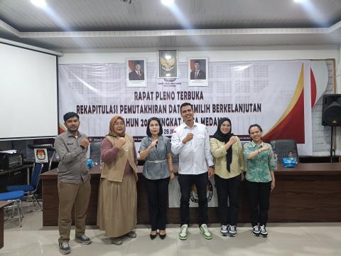Rapat Pleno terbuka