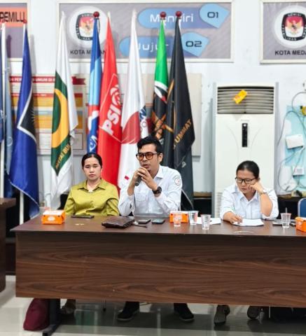 Foto waktu rapat rekapitulsi 